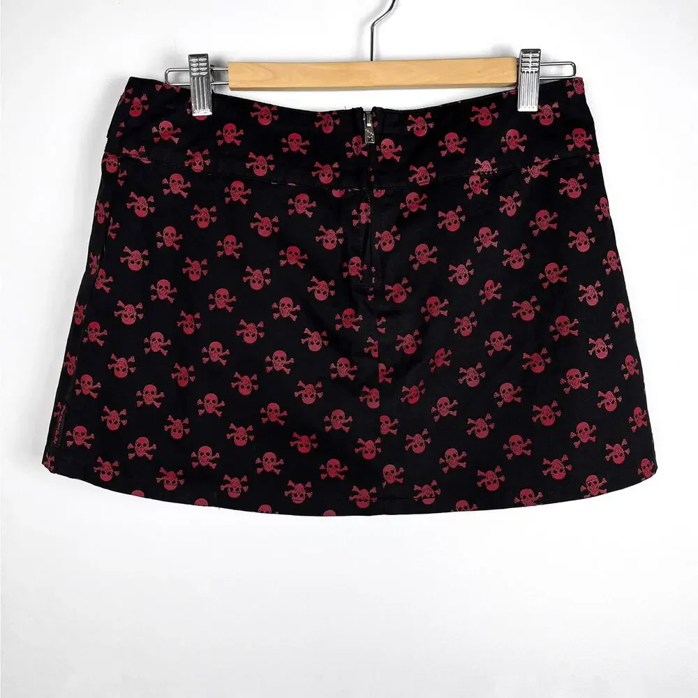 NWT Vintage Y2K Tripp NYC Red Skull Belted Black Mini Skirt Medium Deadstock
